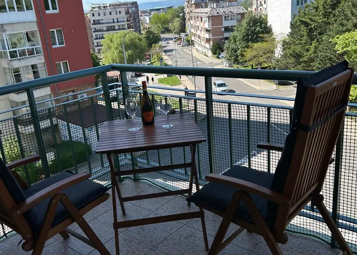 Nesebar City Apartment Несебър
