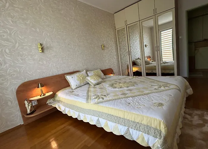 Апартамент Nesebar City Apartment