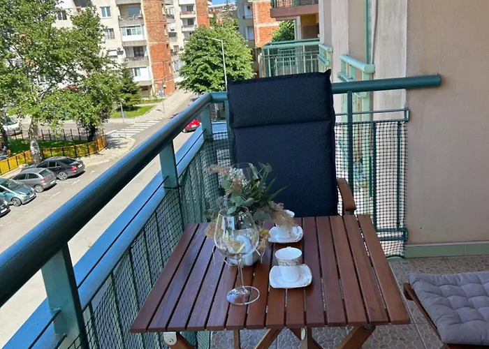 Апартамент Nesebar City Apartment *